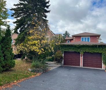 For Lease - 71 Covent Crescent, Aurora, Ontario - Photo 2