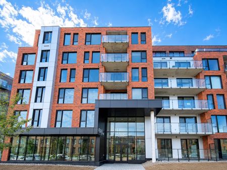 2365 Rue des Équinoxes, Montréal (Saint-Laurent), QC H4R - Photo 2