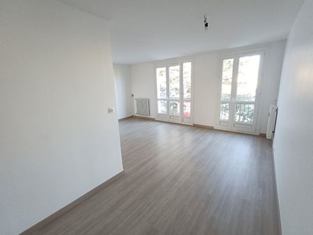 Location Appartement 3 pièces 72m² JOUE LES TOURS 37300 - Photo 2