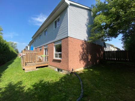 For Lease - 31 Parkview Drive Unit# 32, Orangeville, Ontario - Photo 2