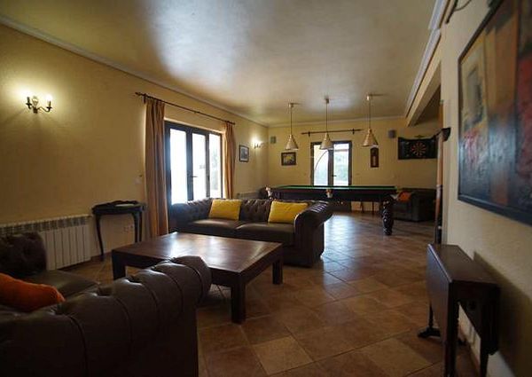 Large Villa With Guest Apartment Long Term Rental