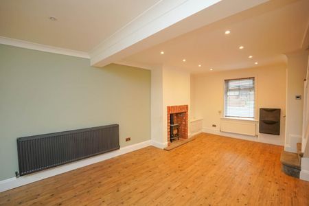 2 bed House - Terraced for Rent - Photo 3