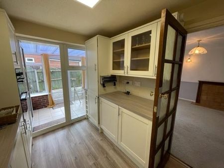 2 bedroom bungalow to rent - Photo 4