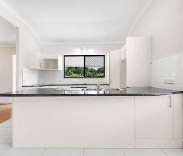 Spacious Family Home on a Large Fenced Block! - Photo 6