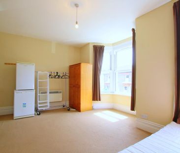 Studio to rent - Photo 6