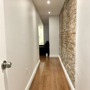 Downtown - Superb 3 1/2 Furnished - Photo 2