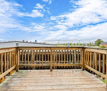 For Lease - 60 Bloom Crescent, Hamilton, Ontario - Photo 1