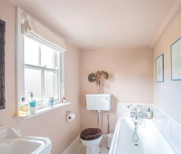 3 bedroom terraced house to rent - Photo 5
