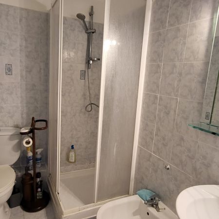 Location Appartement 2 pièces 30m² VILLENEUVE LOUBET 06270 - Photo 3