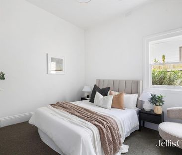 Versatile Victorian Elegance - 6 month lease - Photo 2