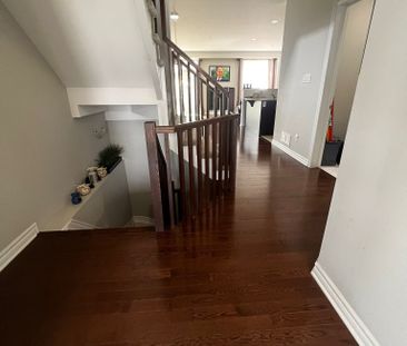 For Lease - 226 Fergus Crescent, Barrhaven, Ontario - Photo 2