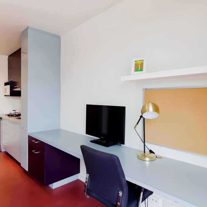 Medium Studio style 1 - Photo 1