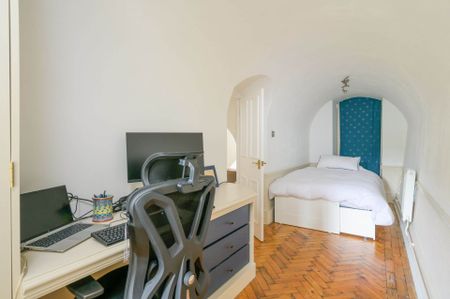 Bladud Buildings - Photo 4