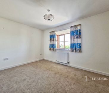 4 bedroom house to rent Carlton Road, Gosport, PO12 - Photo 3
