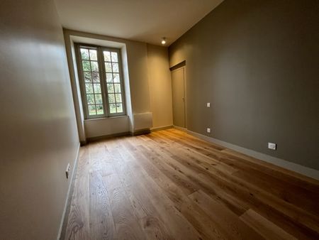 LIGUGE, CHATEAU DE LA MOTTE, T3 RENOVE DE 55m² - Photo 3