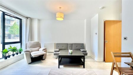 Charcor Road, London, NW9 - Photo 2