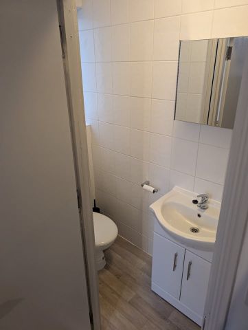 Room in a Shared Flat, Woodville Road, CR7 - Photo 5