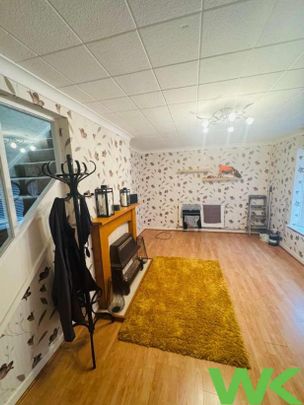 Farhill Close, West Bromwich, B71 - Photo 1