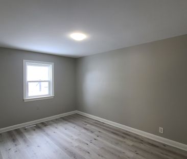 For Lease - 201 Celina Street Unit# Upper, Oshawa, Ontario - Photo 2