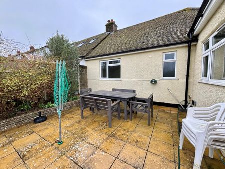 2 bedroom bungalow to rent - Photo 3