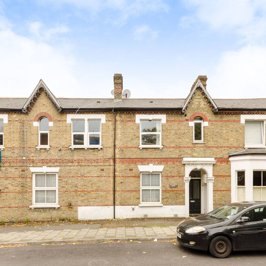 Maberley Crescent, Crystal Palace, SE19 - Photo 1