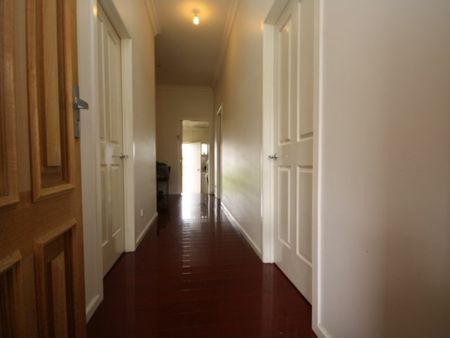 3 BEDROOM HOUSE IN SPRINGVALE CENTRAL - Photo 2
