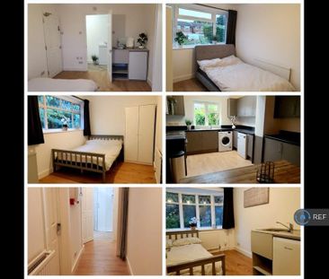 1 bedroom in a house share to rent - Photo 5