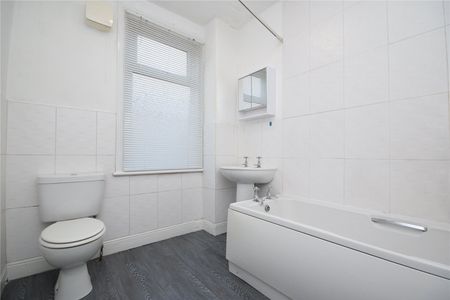25, Whingate Grove, Leeds, West Yorkshire, LS12 3RD - Photo 5