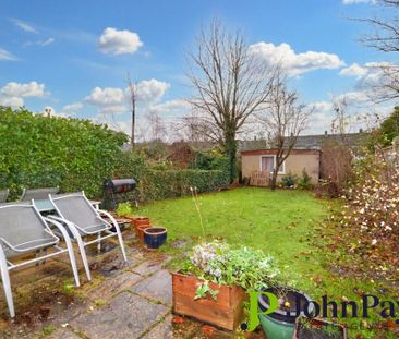 3 bedroom end of terrace house to rent - Photo 1