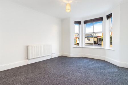 2 bedroom semi-detached house to rent - Photo 3