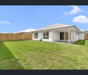 Spacious Family Home - 53 Eclipse Road, Flagstone QLD 4280 - Photo 6