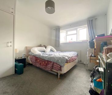 2 bedroom maisonette to rent - Photo 5