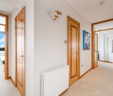 APARTMENT 62, ARDOYNE HOUSE, PEMBROKE PARK, DUBLIN 4, D04 WT26 - Photo 5