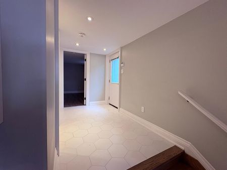 For Lease - 4673 Dundas Street, Toronto, Ontario - Photo 3