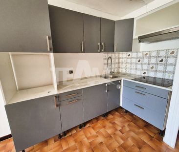 Location Appartement 1 pièce 38m² SETE 34200 - Photo 3