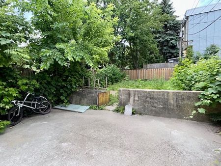 For Lease - 291 Wallace Avenue, Toronto, Ontario - Photo 3