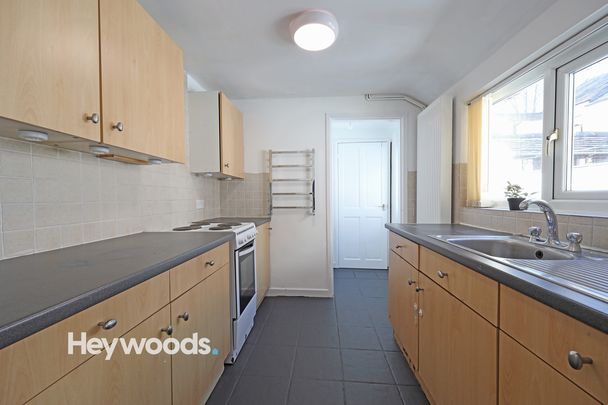 3 bed terraced house to rent in Newcastle Street, Newcastle-under-Lyme, Staffordshire - Photo 1