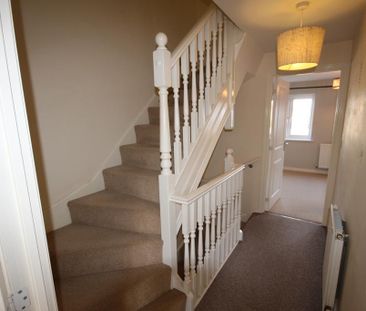 4 bedroom semi-detached house to rent - Photo 1