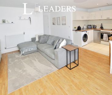 2 bedroom apartment to rent Turner Road, Colchester, Essex, CO4 - Photo 2