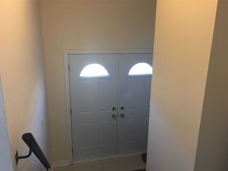 For Lease - 162 Edmonton Drive Unit# Upper, Toronto, Ontario - Photo 3