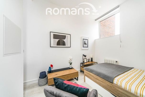 Studio to rent - Photo 1