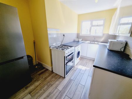 2 Bed Student Accommodation - Photo 3