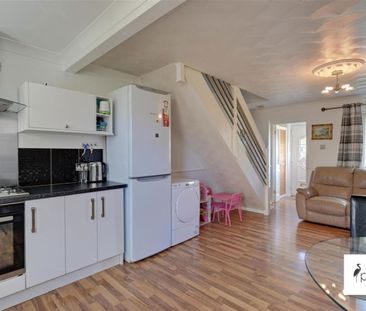 Highfield Place, Pallion, Sunderland, Tyne and Wear, SR4 6LP - Photo 5