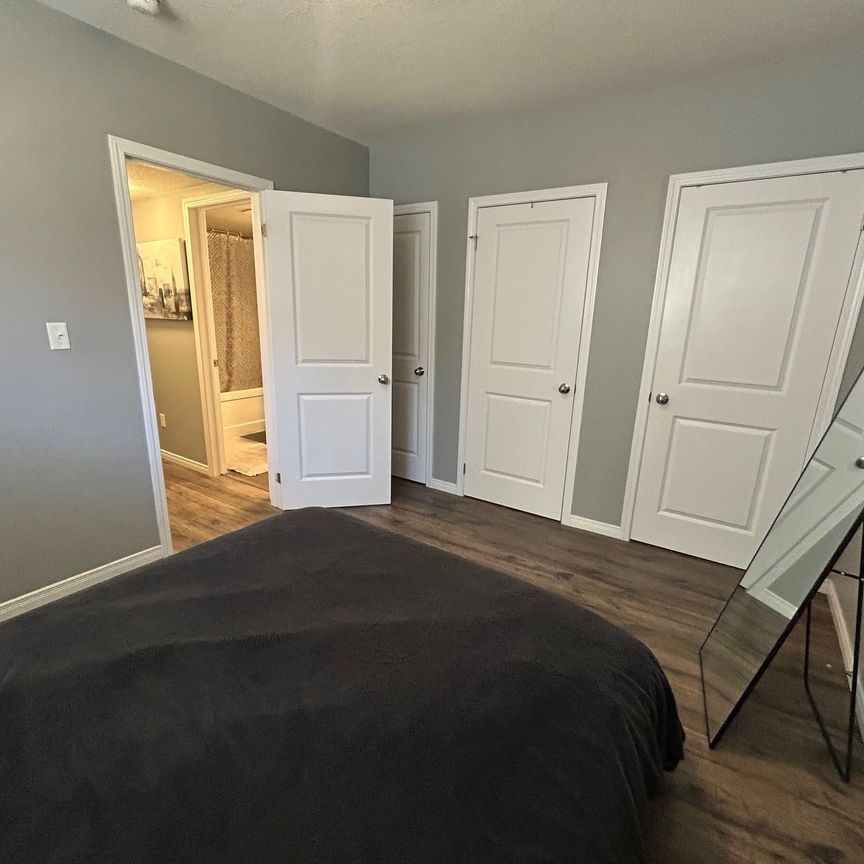 For Lease - 3200 Singleton Avenue Unit# 96, London South, Ontario - Photo 1