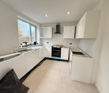 3 bedroom semi-detached house to rent - Photo 6