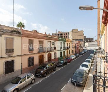 Valencia - Photo 5