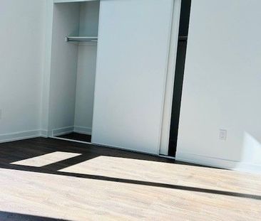 For Lease - 5105 Hurontario Street Unit# 203, Mississauga, Ontario - Photo 1