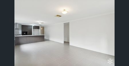 Perfect Family Home! - Photo 2