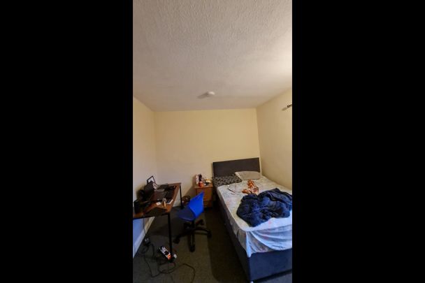 Room in a Shared House, Leicester, LE3 - Photo 1