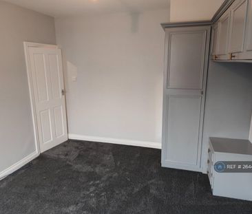 4 bedroom bungalow to rent - Photo 3